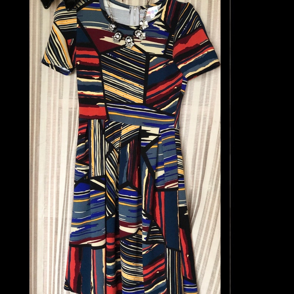 LLR | Stretchy Retro Silhouette Patterned Dress